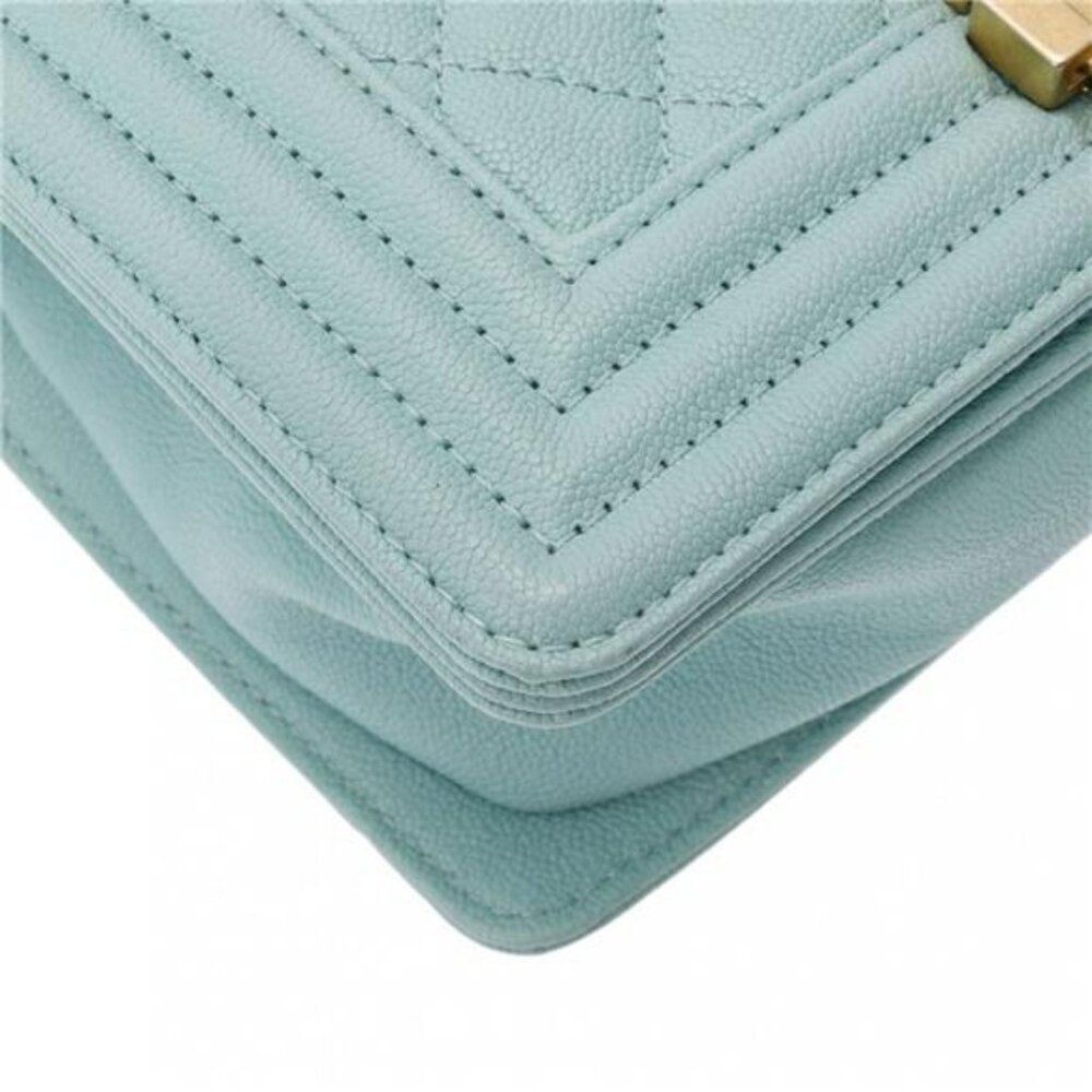 Chanel Boy Bag - Picture 5 of 12